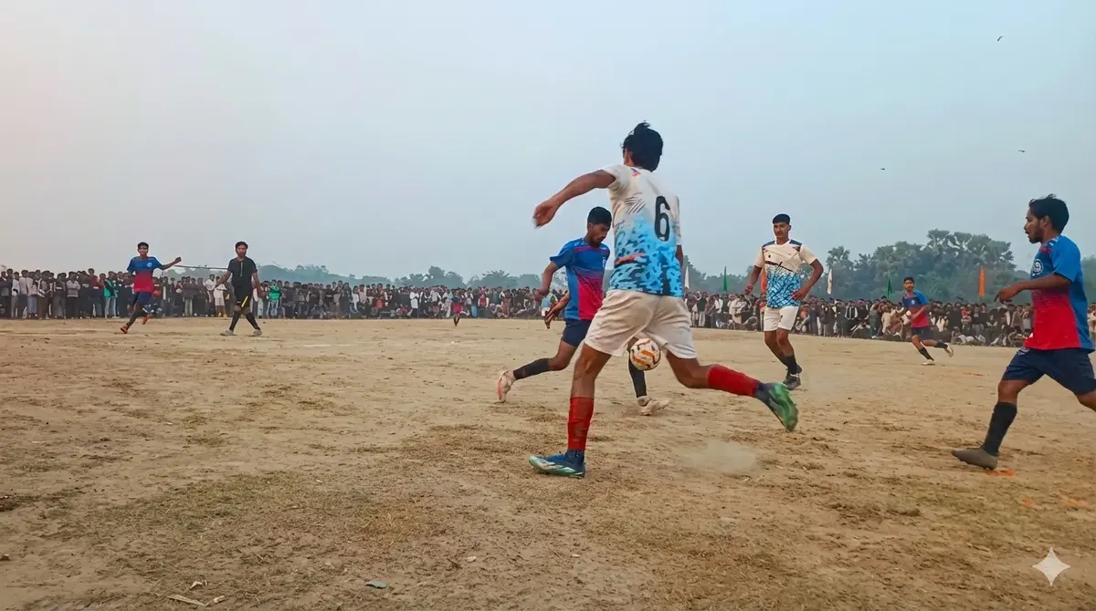 Mau में फुटबॉल का रोमांच